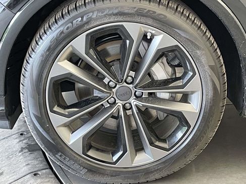 New 2026 Audi Q7 Premium Plus AWD/4WD image 11