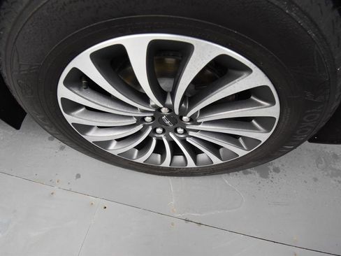 Used 2020 Lincoln Aviator Reserve w/ Elements Package Plus image 9