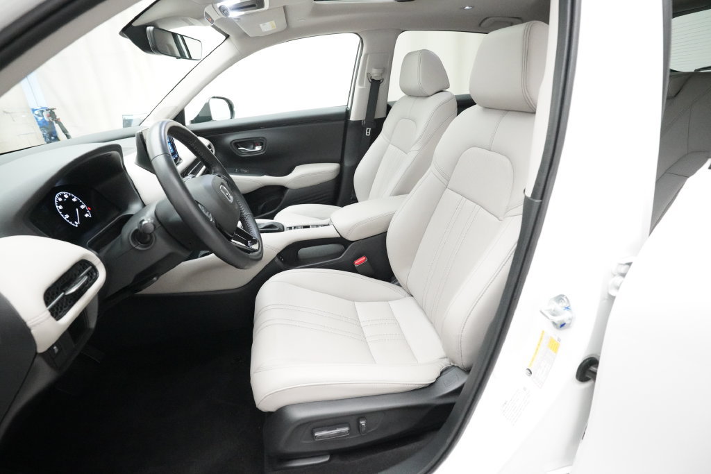 Used 2025 Honda HR-V EX-L image 7