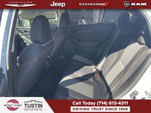 Used 2020 Subaru Crosstrek 2.0i Premium w/ Moonroof Package 1 AWD/4WD image 19