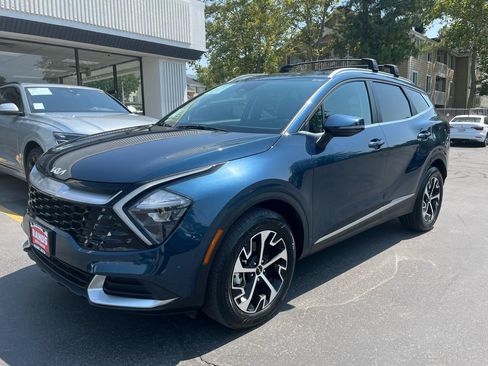 Used 2023 Kia Sportage EX AWD/4WD image 16