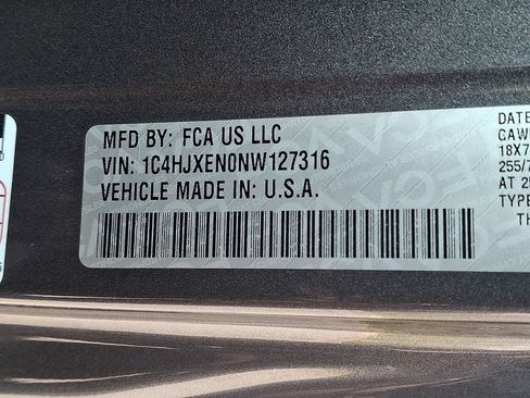 Used 2022 Jeep Wrangler Unlimited Sahara w/ LED Lighting Group AWD/4WD image 28
