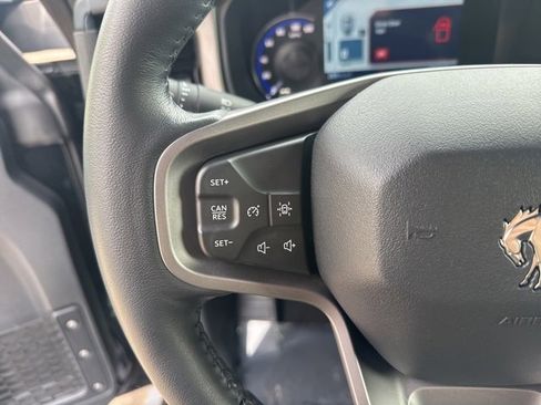 Used 2021 Ford Bronco Outer Banks image 16