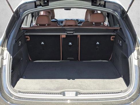 Used 2024 Mercedes-Benz GLC 300 image 6