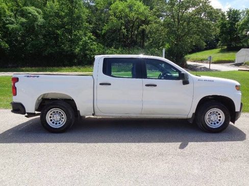 Used 2019 Chevrolet Silverado 1500 W/T w/ Trailering Package AWD/4WD image 7
