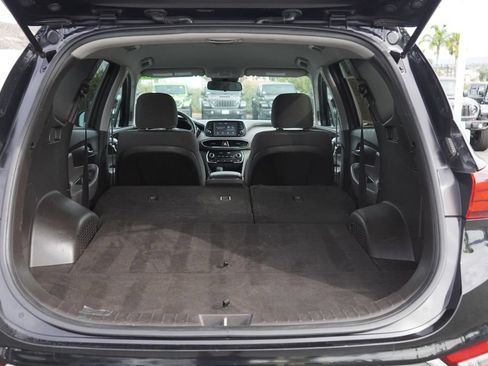 Used 2020 Hyundai Santa Fe SE FWD image 39