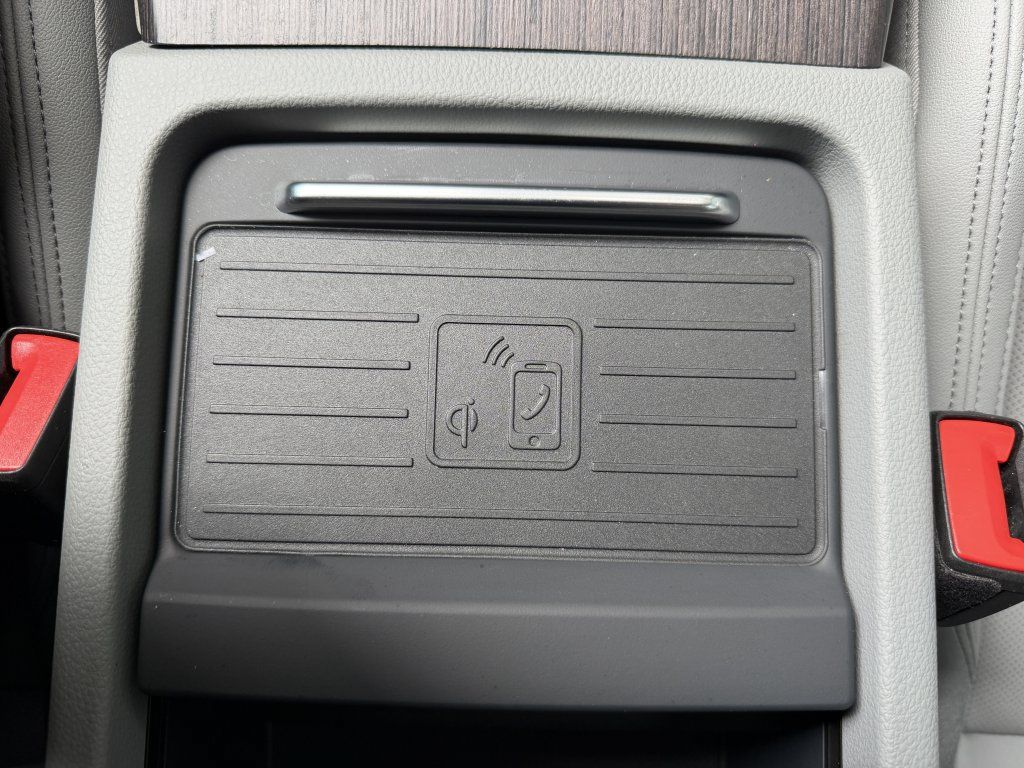 Used 2024 Audi Q5 e Prestige w/ Prestige Package AWD/4WD image 32