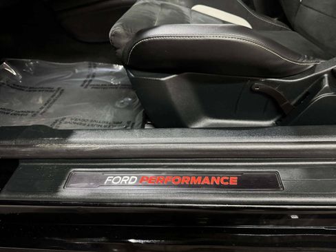 Used 2022 Ford Mustang Shelby GT500 w/ Technology Package RWD image 26