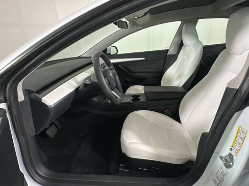 Used 2023 Tesla Model 3 Standard Range RWD image 11
