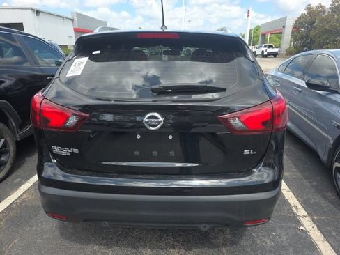 Used 2019 Nissan Rogue Sport SL w/ Premium Package FWD image 6