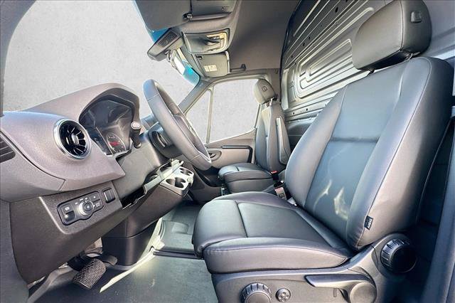 New 2026 Mercedes-Benz Sprinter 2500 image 18