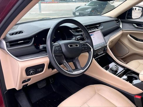 Used 2021 Jeep Grand Cherokee L Limited image 17