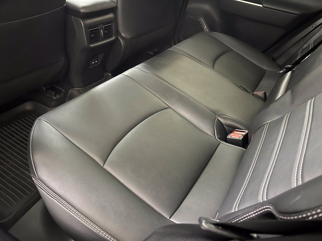 Used 2022 Toyota RAV4 XLE Premium AWD/4WD image 17