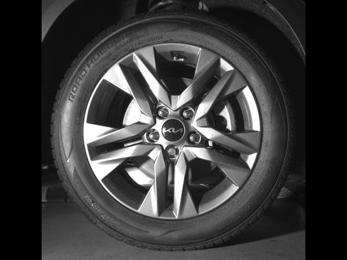 Certified 2023 Kia Seltos S w/ Navigation Package AWD/4WD image 29