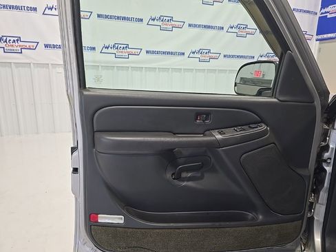 Used 2004 Chevrolet Silverado 1500 LS image 12