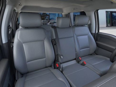 New 2026 Ford F550 4x4 Crew Cab image 3