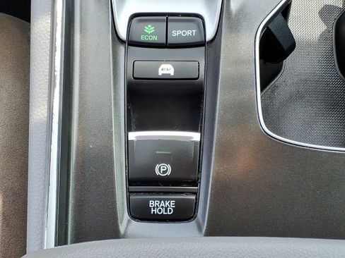 Used 2020 Honda Accord EX image 17