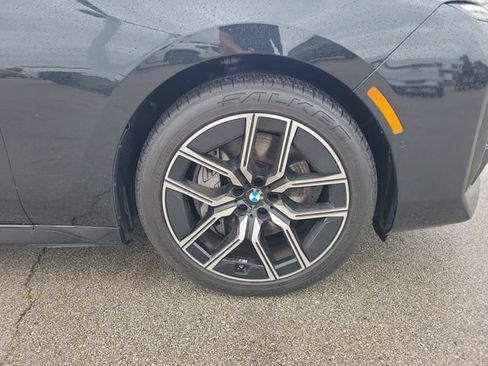 Used 2024 BMW 740i xDrive AWD/4WD image 5