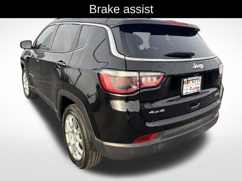 Certified 2023 Jeep Compass Latitude image 7