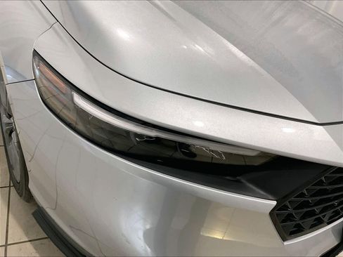 Used 2023 Honda Accord EX image 31