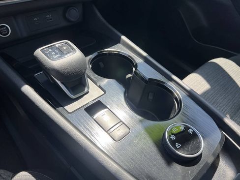 Used 2021 Nissan Rogue SV AWD/4WD image 28