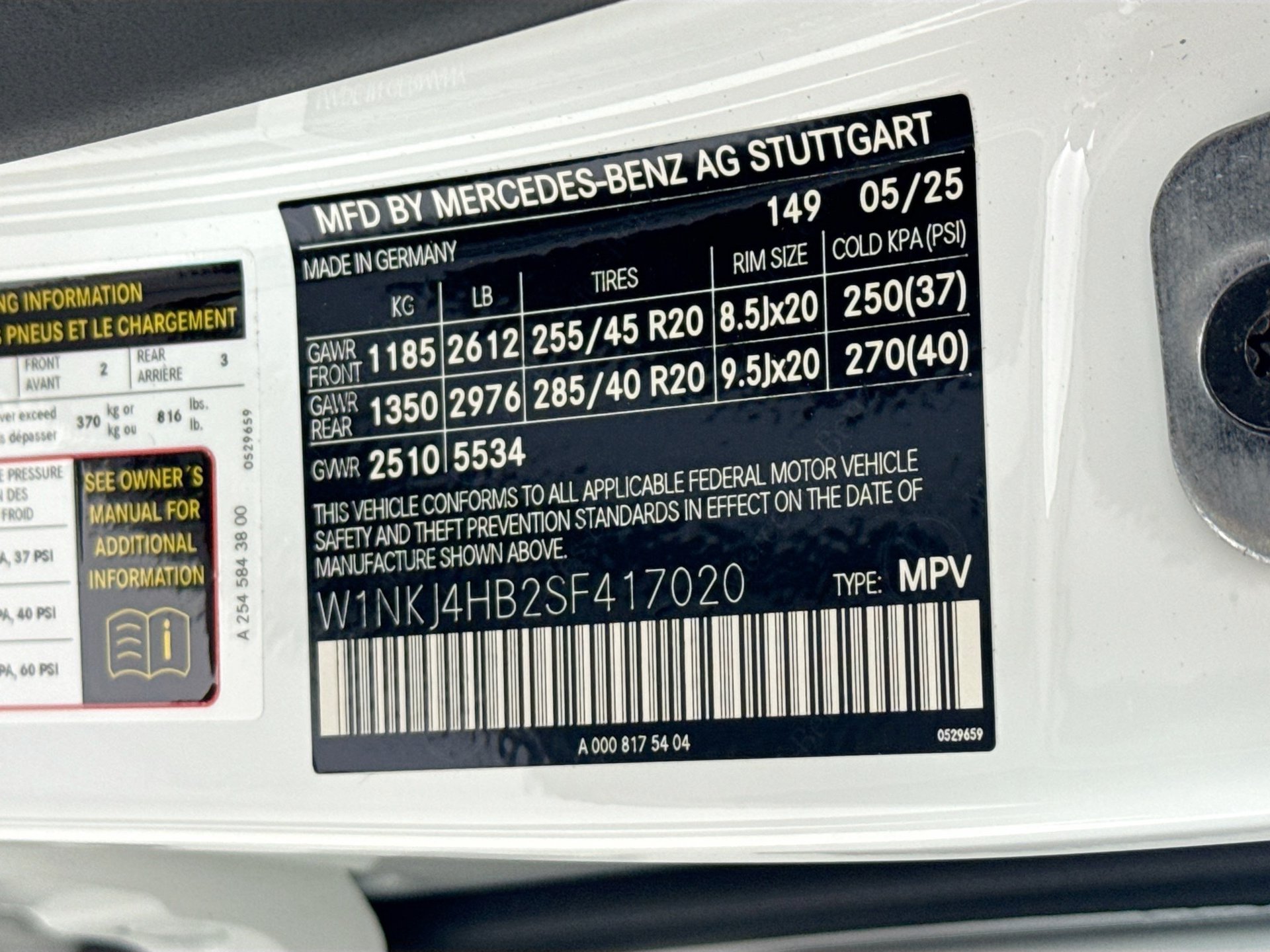 Used 2025 Mercedes-Benz GLC 300 4MATIC image 34