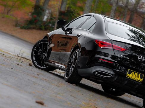 Used 2022 Mercedes-Benz CLA 250 image 25