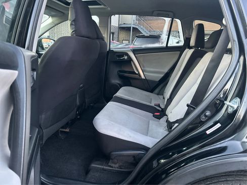 Used 2016 Toyota RAV4 XLE AWD/4WD image 11