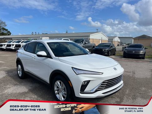 New 2026 Buick Envista Preferred image 2