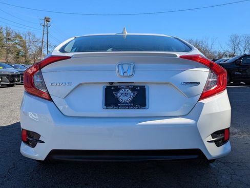 Used 2016 Honda Civic Touring image 9