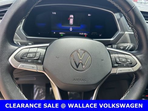 Certified 2022 Volkswagen Tiguan SE FWD image 19
