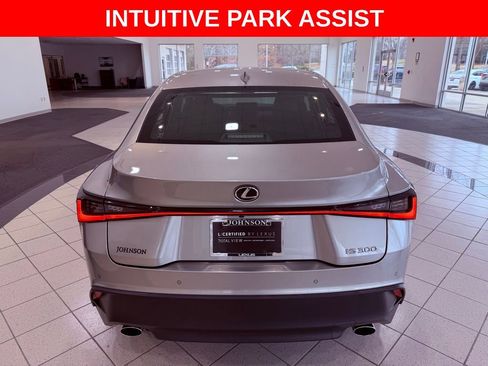 Certified 2022 Lexus IS 300 w/ Premium Package image 7