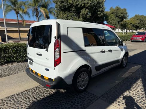 Used 2018 Ford Transit Connect XLT image 5