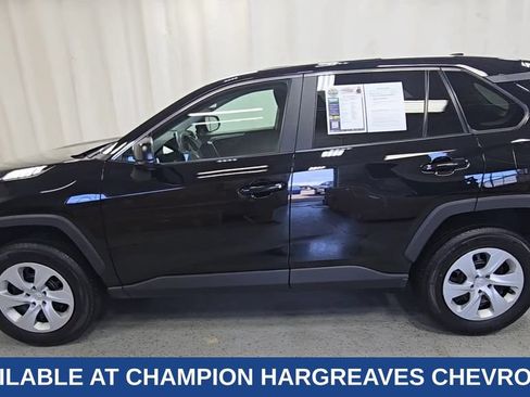 Used 2024 Toyota RAV4 LE AWD/4WD image 6