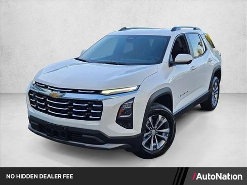 Used 2025 Chevrolet Equinox LT w/ Convenience Package II FWD image 1