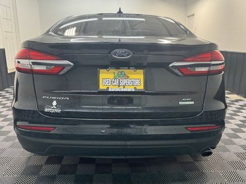 Used 2020 Ford Fusion SE image 5