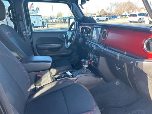 Used 2022 Jeep Wrangler Unlimited Rubicon w/ LED Lighting Group image 7