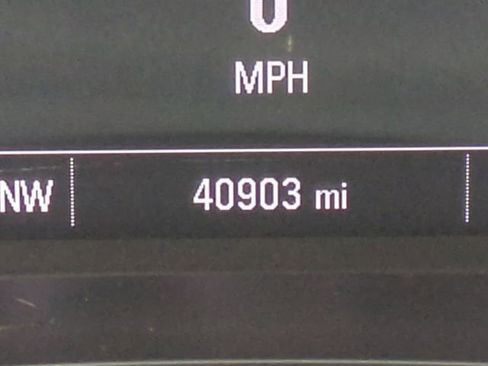 Used 2024 Chevrolet Malibu LT image 33