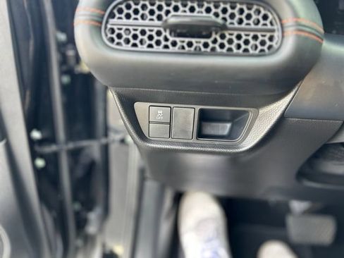 Used 2025 Honda HR-V Sport image 14