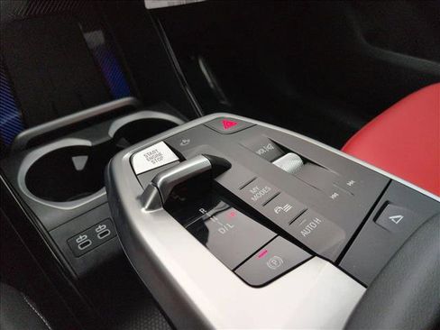 Used 2025 BMW X1 xDrive28i w/ Technology Package image 12