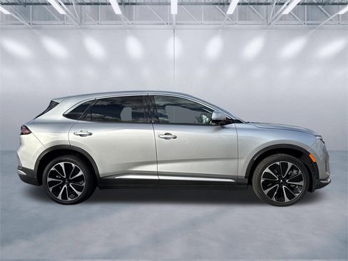 New 2025 VinFast VF 8 Plus image 3