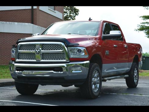 Used 2015 RAM 2500 Laramie AWD/4WD image 1