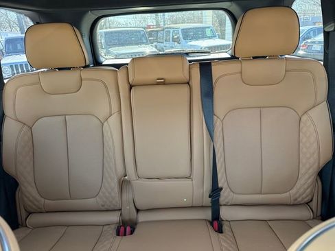 New 2026 Jeep Grand Cherokee Summit w/ Obsidian Package image 27