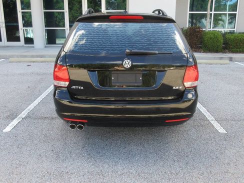 Used 2014 Volkswagen Jetta S image 4