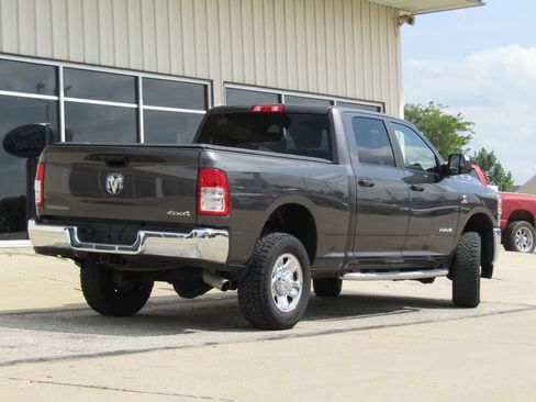 Used 2022 RAM 2500 Big Horn AWD/4WD image 3
