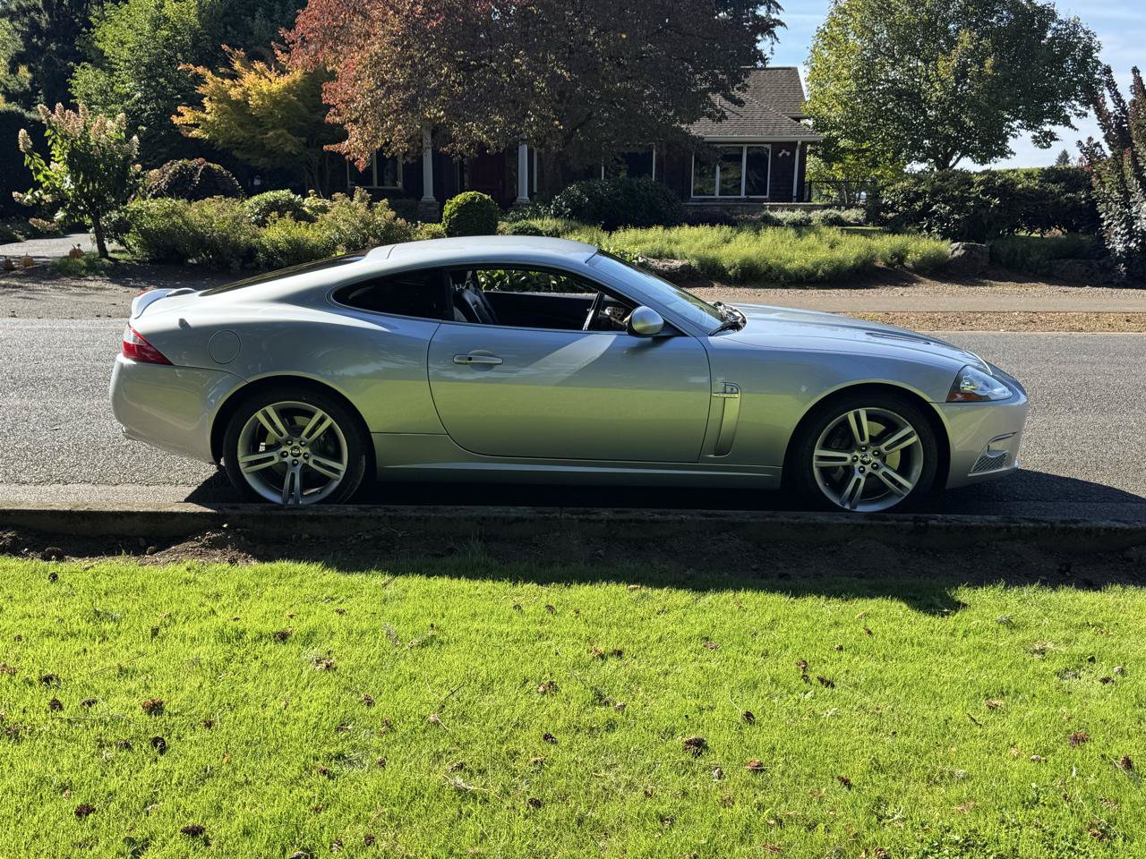 Used 2007 Jaguar XKR R RWD image 6