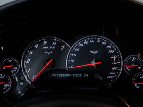 Used 2005 Chevrolet Corvette Convertible w/ Preferred Equipment Group image 32