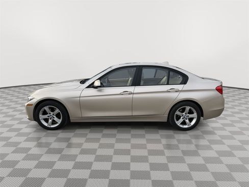Used 2013 BMW 328i xDrive Sedan image 2