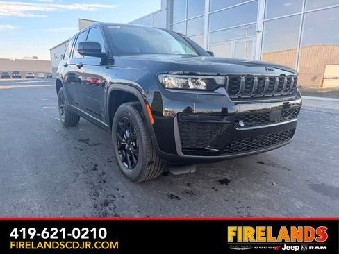 New 2026 Jeep Grand Cherokee Altitude image 1