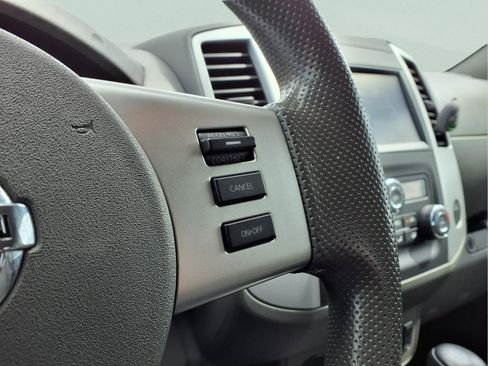 Used 2020 Nissan Frontier SV w/ Midnight Edition Floor Mats image 19